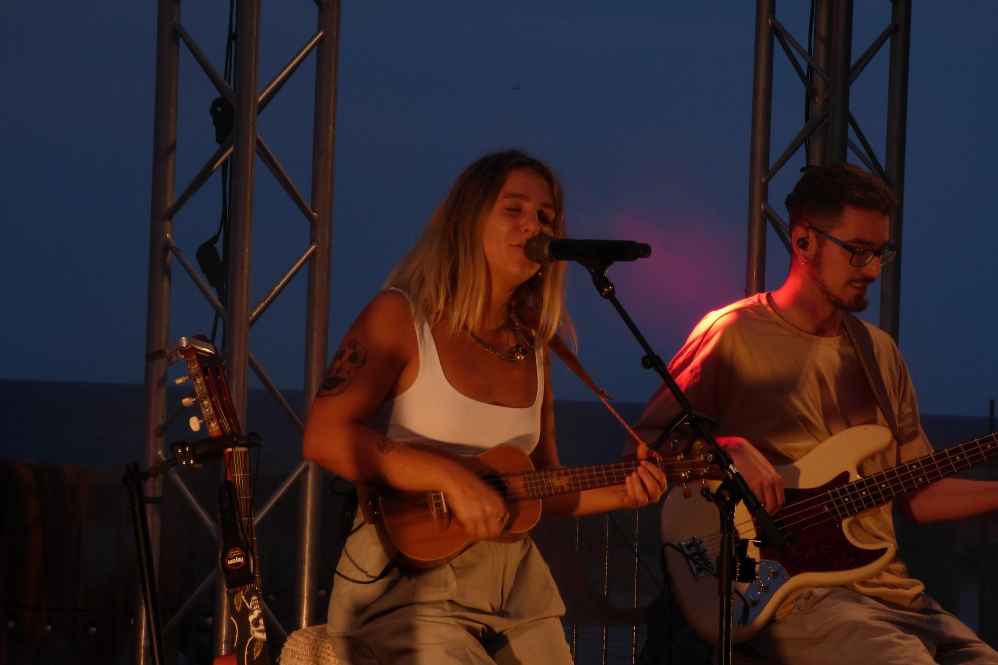 Suu actua al Festival Portalblau de l'Escala