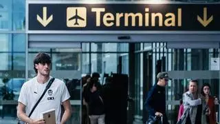Convocatoria oficial de Corberán para el Sevilla FC - Valencia CF: Guido se sube al avión