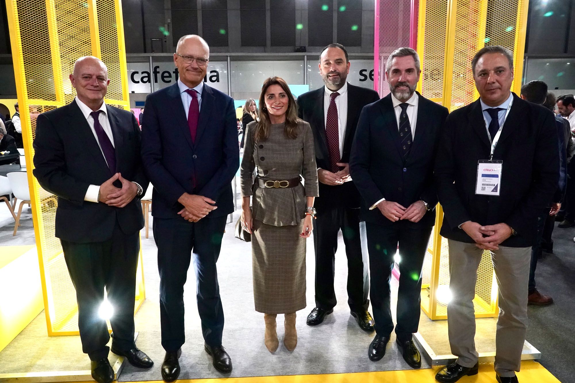 Juanma Moreno, en la jornada inaugural del stand de Andalucía en Fitur 2024.