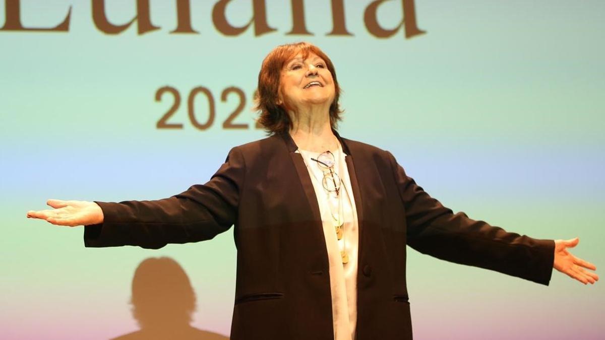 Julieta Serrano en el pregón de Santa Eulàlia que organiza el Gremi de Restauració de Barcelona.