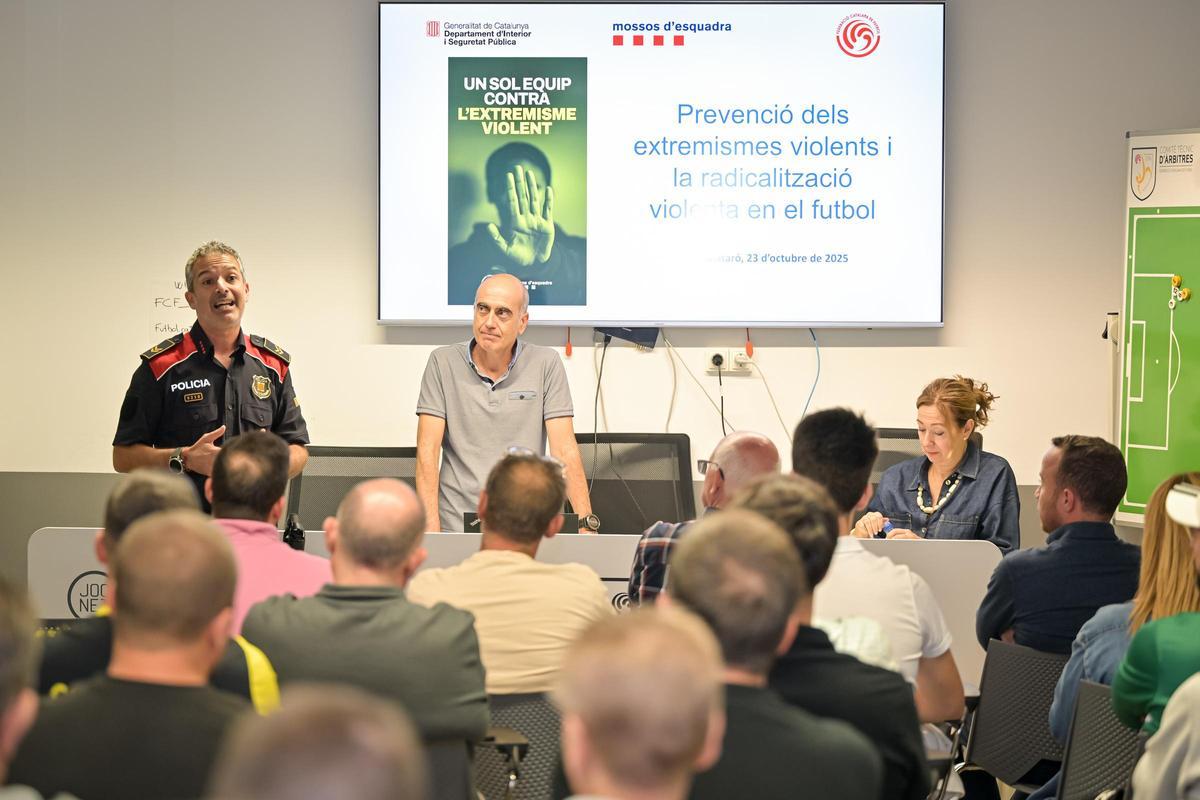 Los Mossos hicieron formación en la Federación Catalana de Fútbol