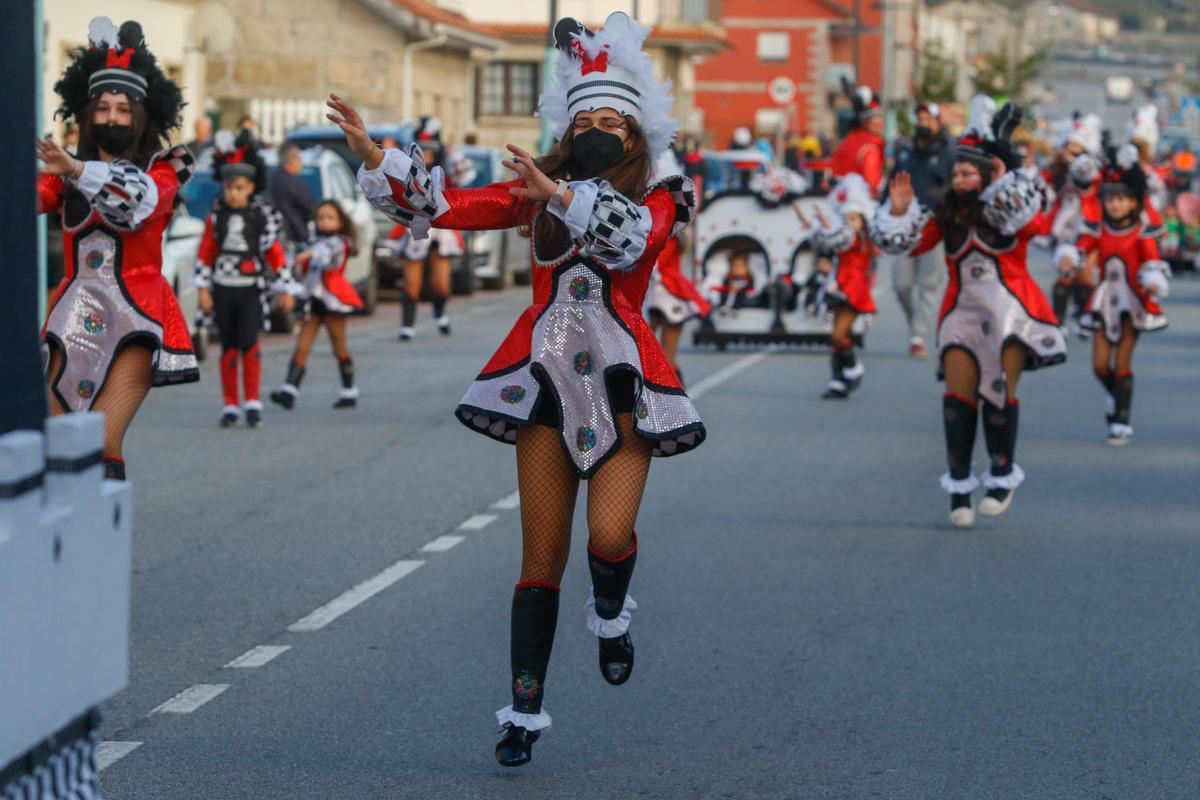 Desfile de Carnaval de Meis en una edición anterior.