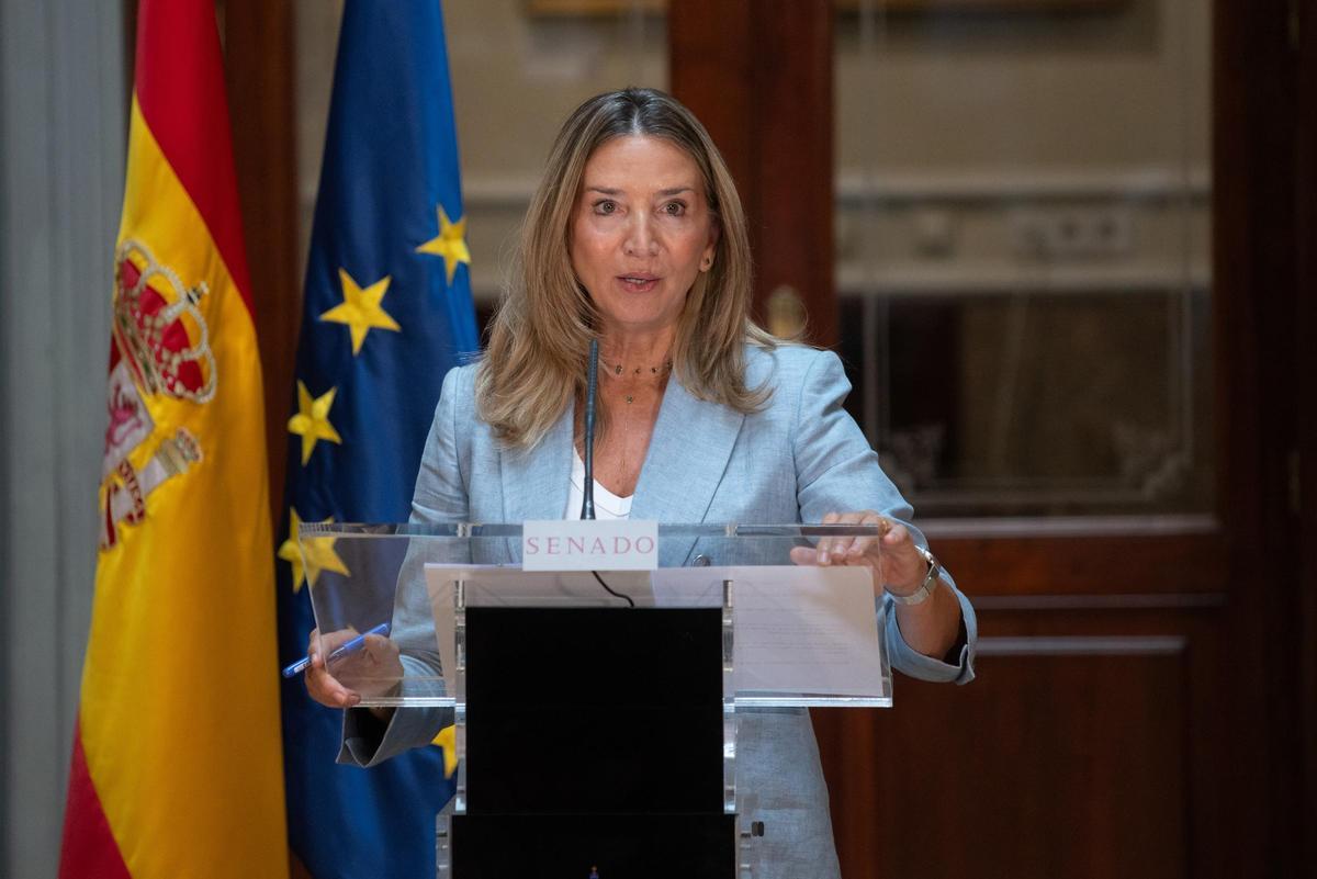 Archivo - La portavoz del PP en el Senado, Alicia García, durante una rueda de prensa, en el Senado, a 16 de octubre de 2025, en Madrid (España).