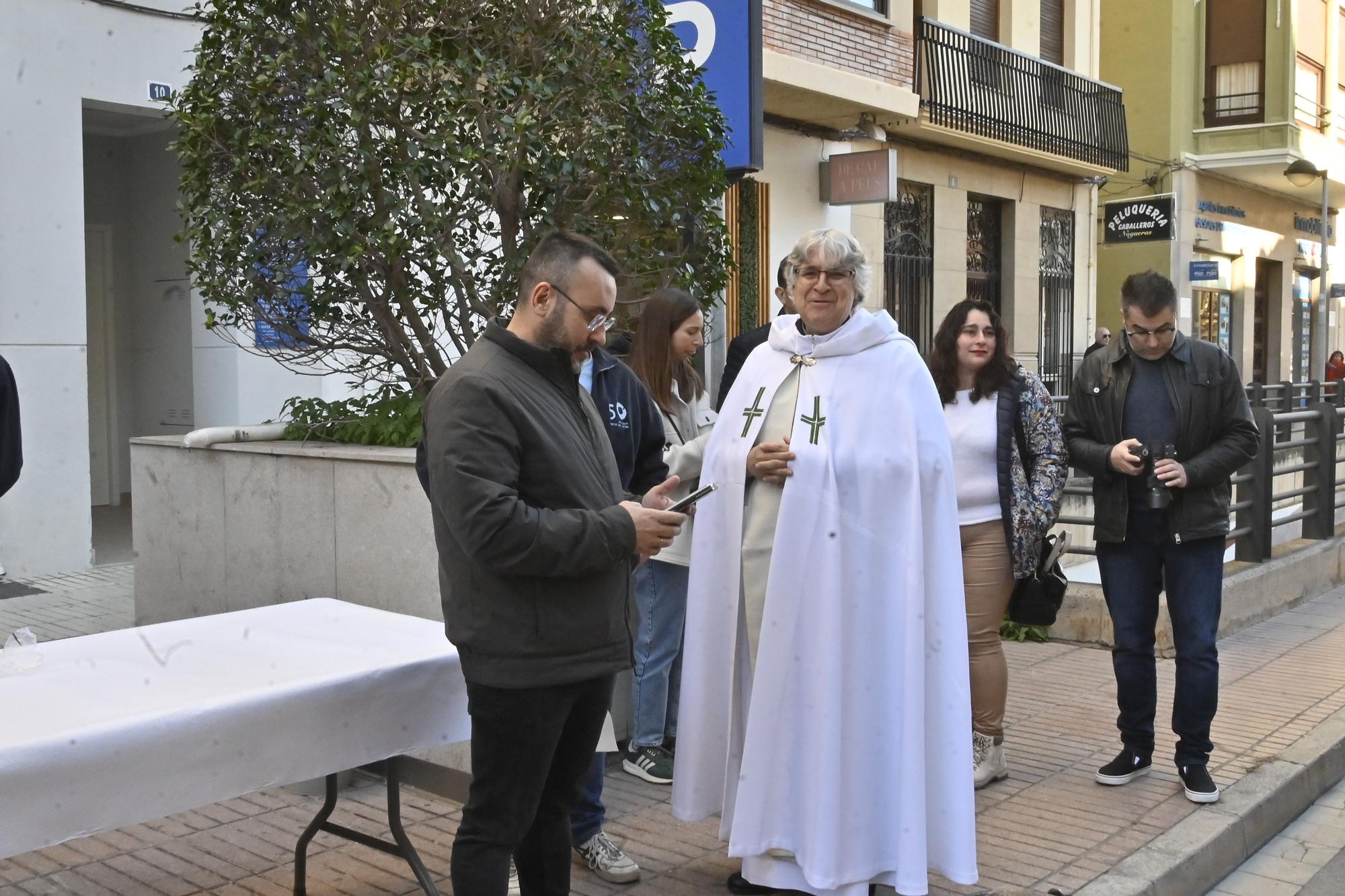 Carros y caballos llenan las calles de Vila-real por Sant Antoni