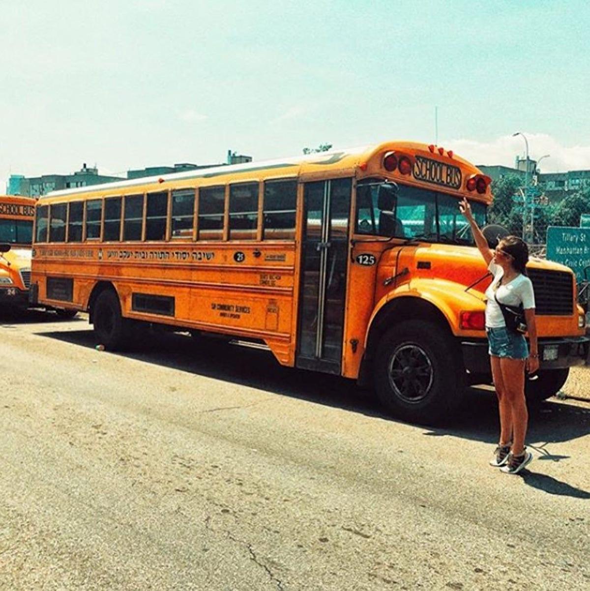 Sara Sálamo lo flipa con los buses