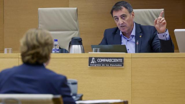 El exdirector de Salud balear dice que Fomento les ofreció comprar mascarillas con Koldo