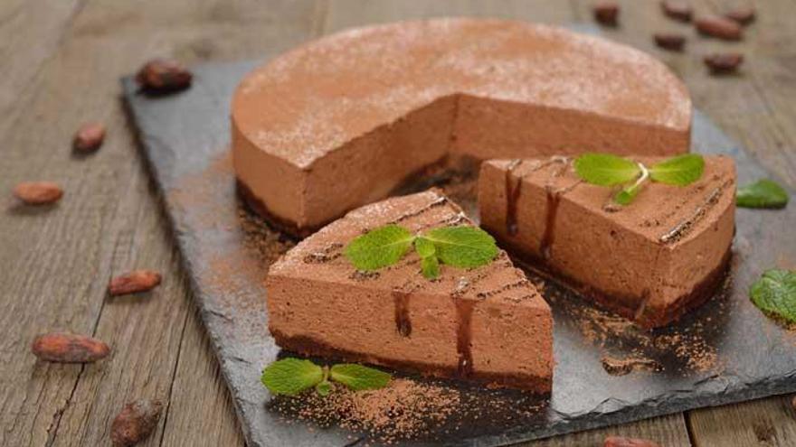 Cómo hacer 'cheesecake' de chocolate sin horno, paso a paso