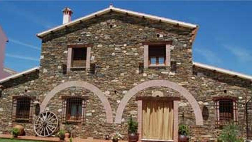 Los alojamientos rurales de Extremadura alcanzarán una ocupación del 35,5% en agosto según la web Toprural