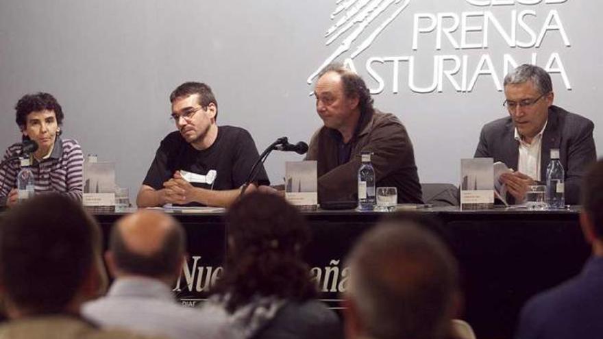 Esther Prieto, Alfonso López, Miguel Allende y Manuel González Orviz.