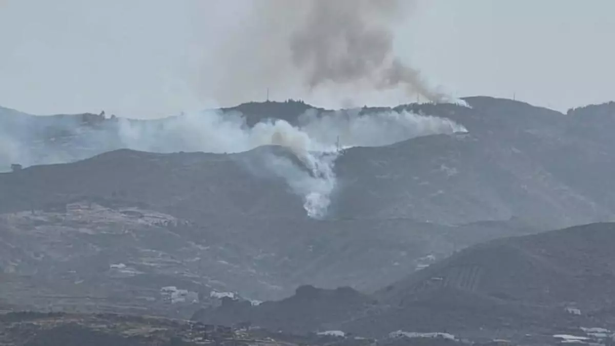 Estabilizado el incendio de Telde tras afectar entre 8 y 10 hectáreas y trabajan en su extinción