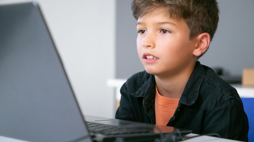 Síntomas que te indican que tu hijo está enganchado a la tecnología