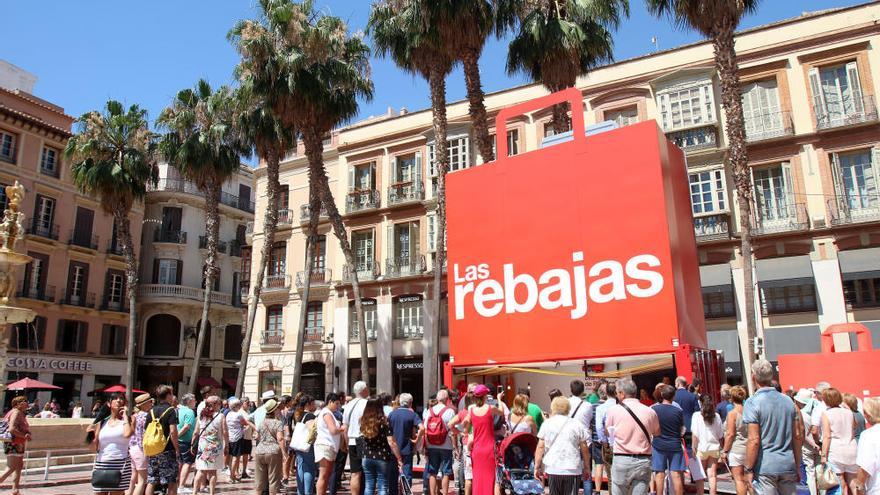 El Corte Inglés elegió Málaga para arrancar su campaña de las rebajas.