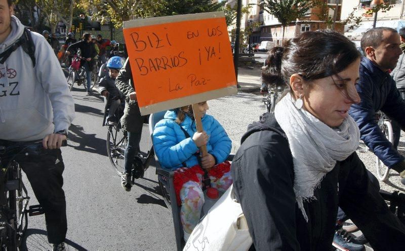 Marcha ciclista en protesta por la paralización del servicio Bizi