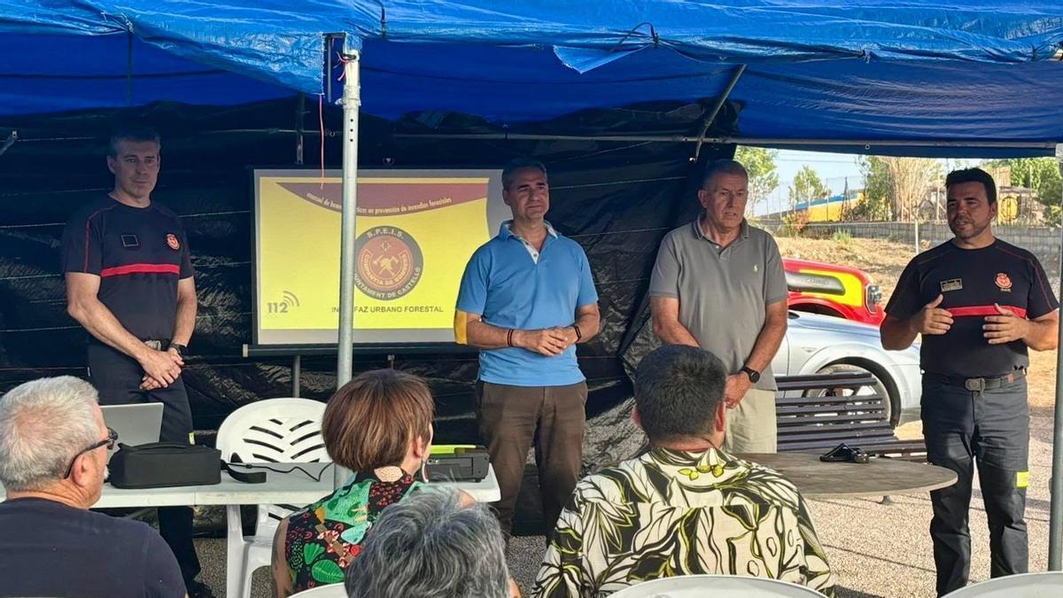 Ortolá y Sales en una de las charlas divulgativas para evitar incendios en el término municipal de Castelló.