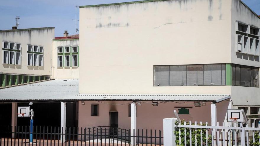 Incendio en el colegio Guadiana de Badajoz esta madrugada: hay un aula afectada y se investigan las causas