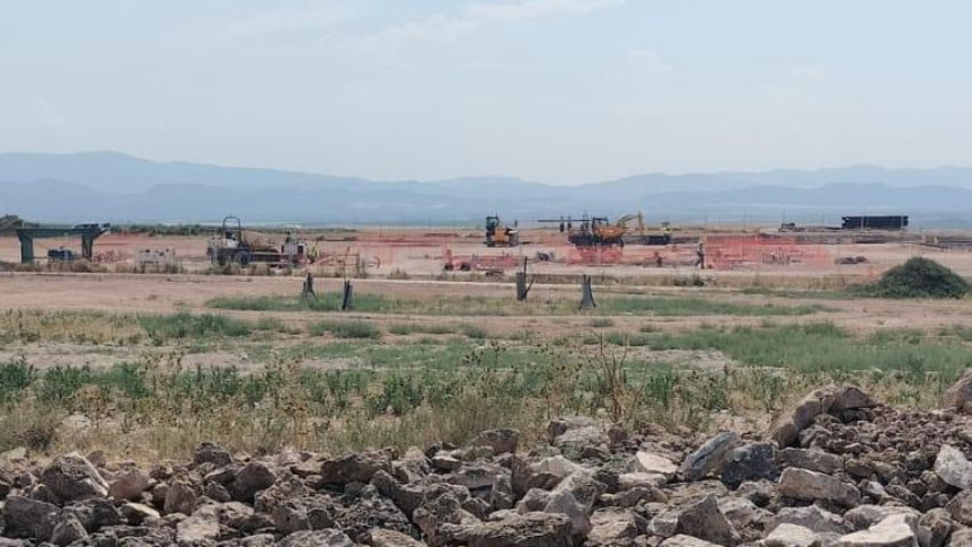 Obras de construcción de la nueva subestación eléctrica de Calatorao, qué abastecerá de energía al centro de datos de Blackstone.