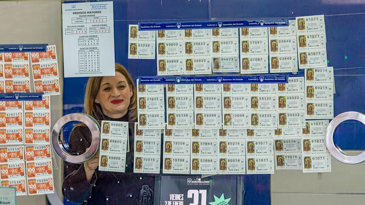 El eclipse desata la fiebre por jugar el número 12.826 en la Lotería de Navidad