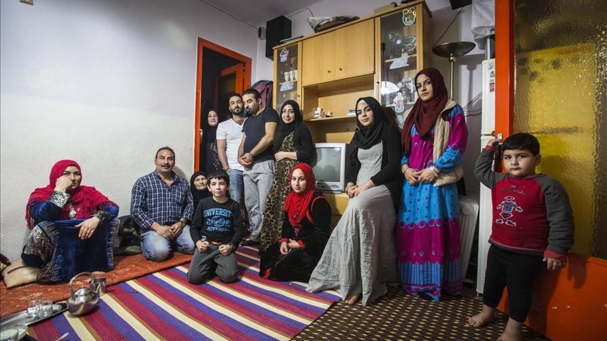 Familia Mustafa, refugiados sirios en el Raval de Barcelona.