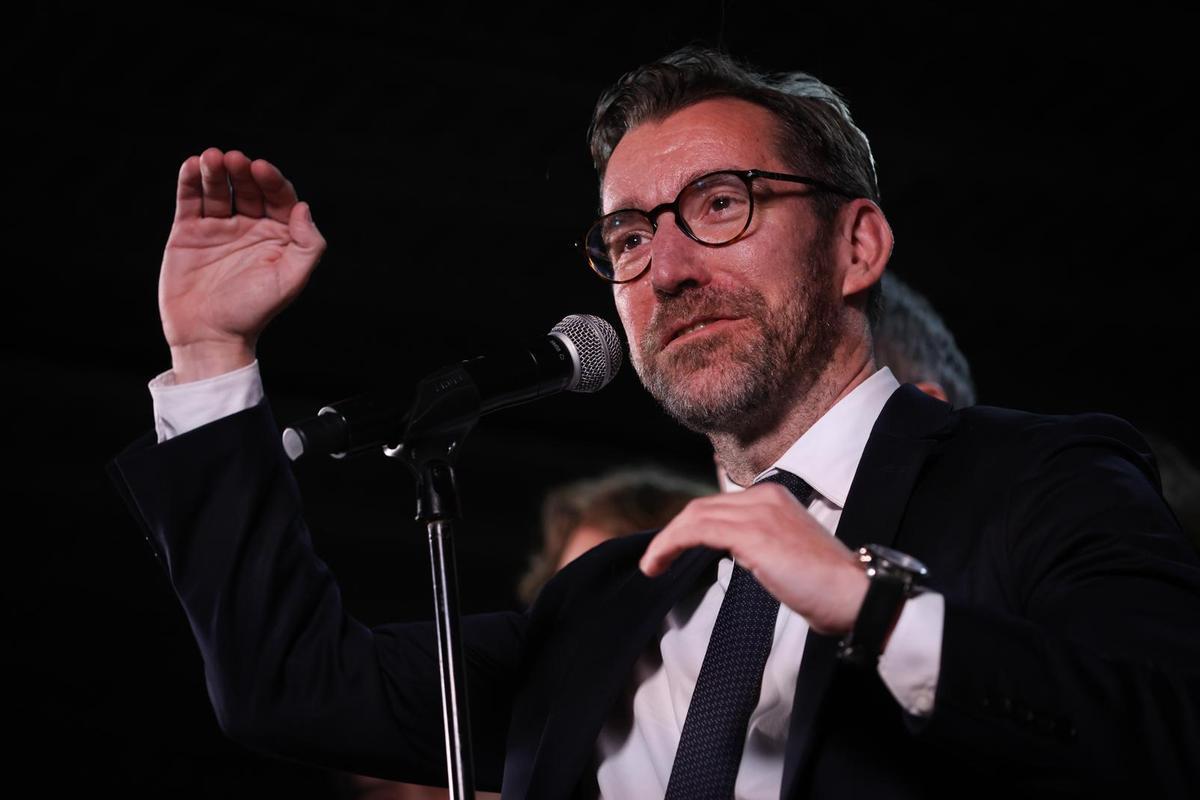 Marc Ciria, con una sonrisa de oreja a oreja tras superar el corte de firmas