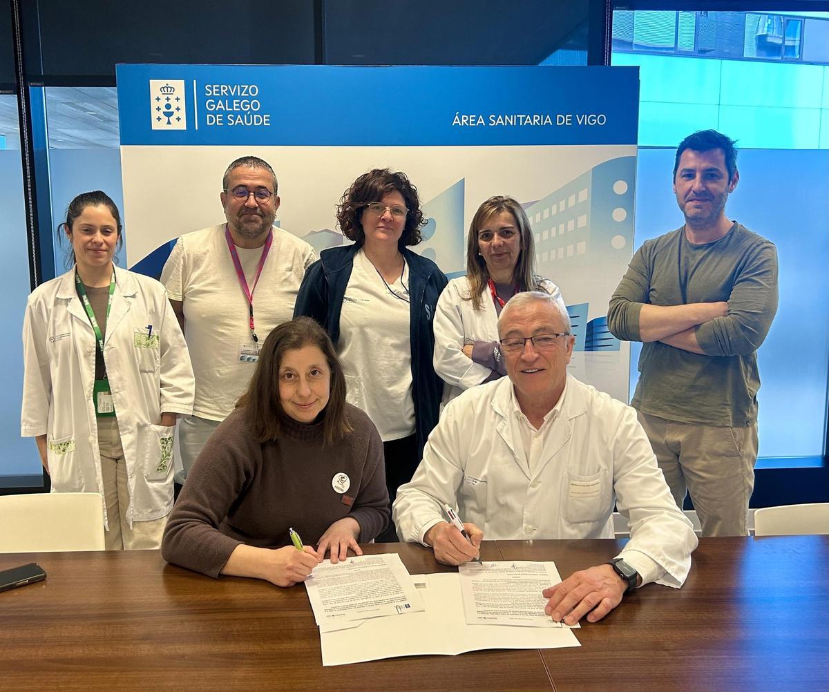 Firma de acuerdo entre la Gerencia del Sergas en Vigo y los sindicatos.