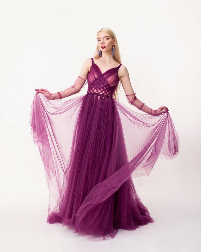 Anya Taylor-Joy con vestido de Alta Costura de Dior para los Critics Choice Awards 2021