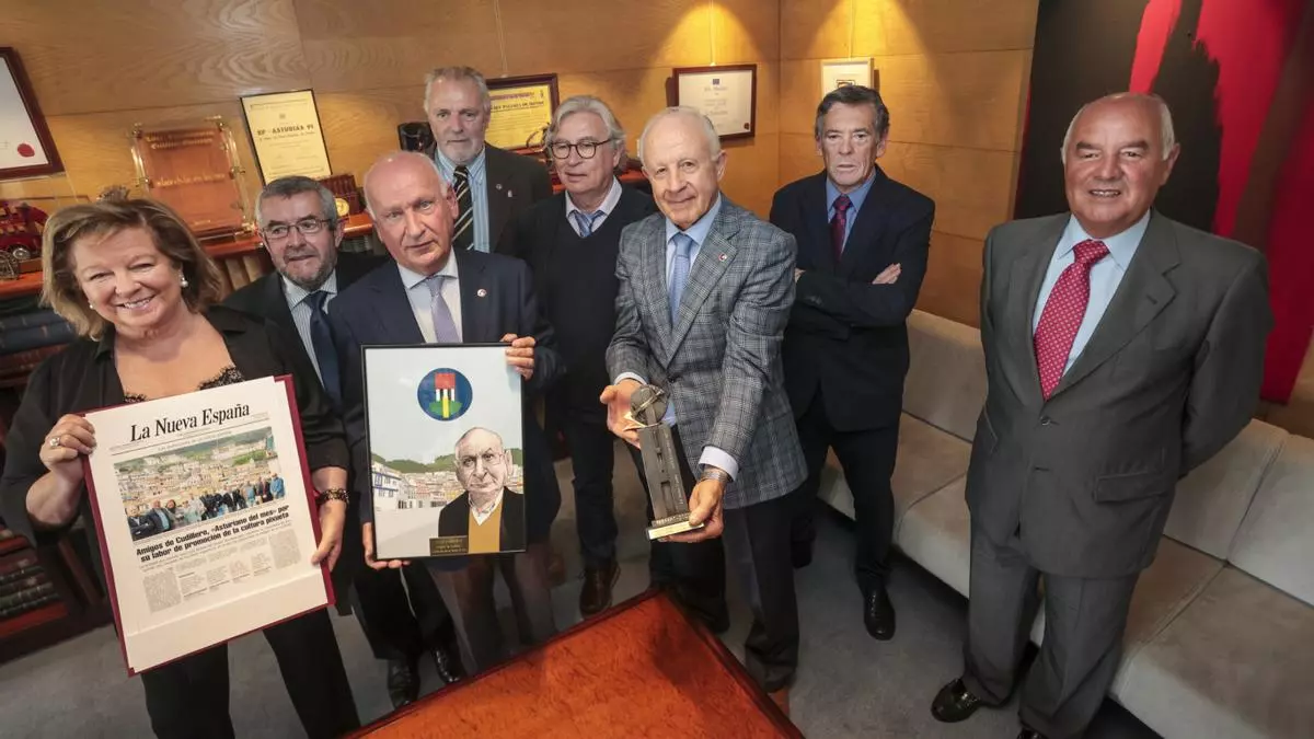 Amigos de Cudillero: “El premio nos hace más ilusión que recibir la ‘Amuravela de Oro’”