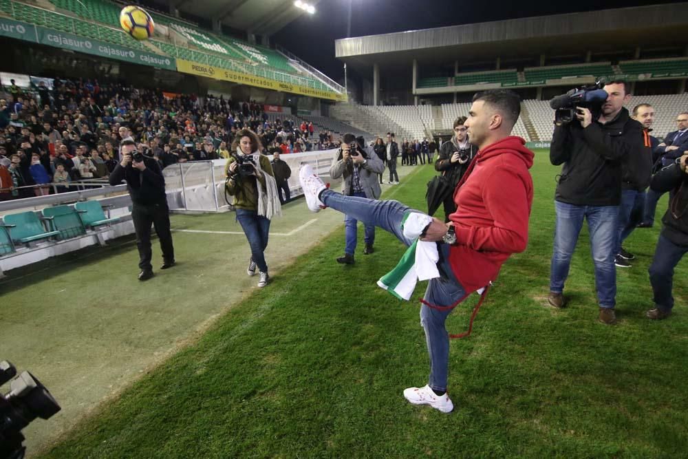 Presentación de Reyes como nuevo jugador del Córdoba.