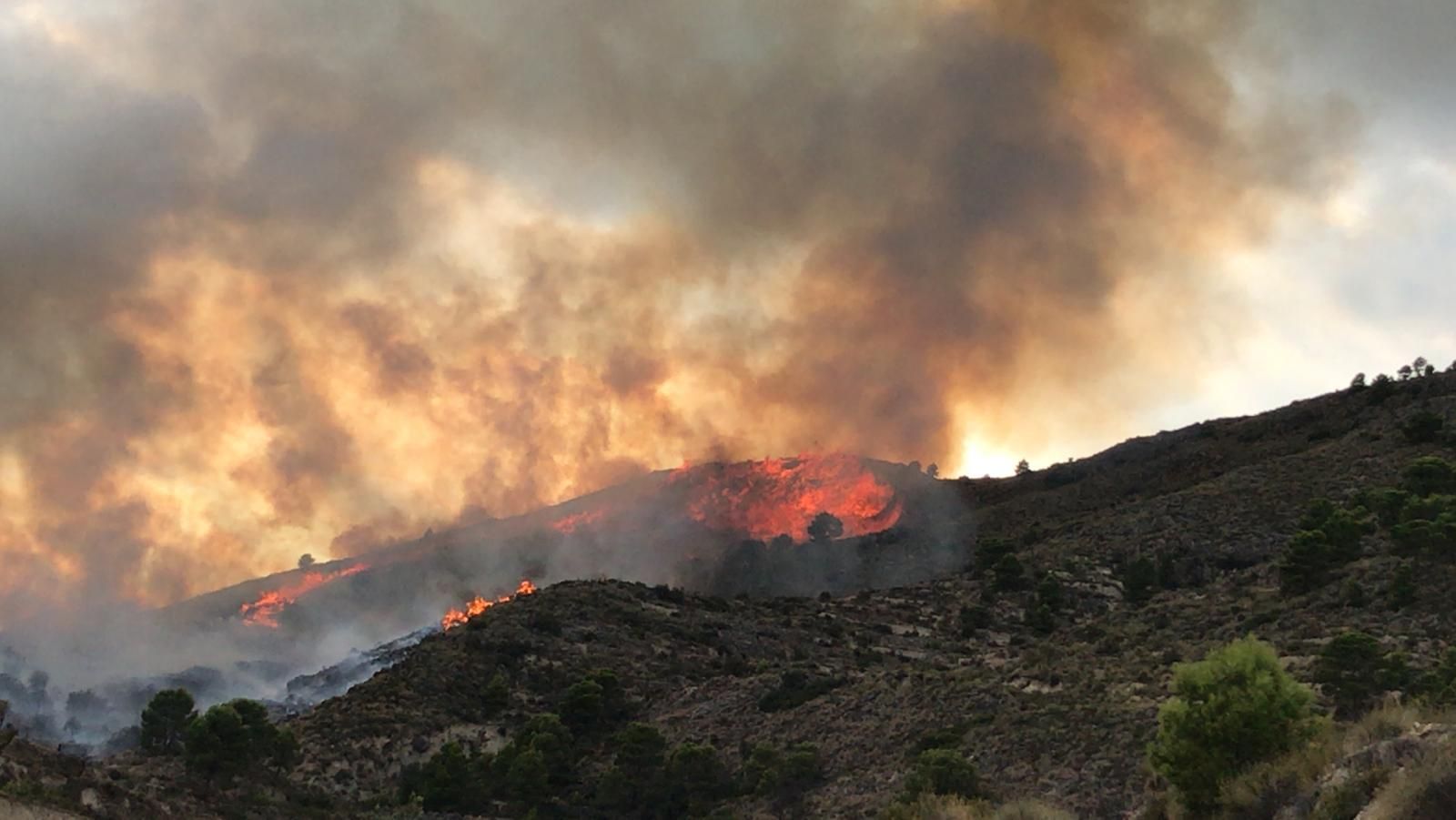 Incendio en Relleu