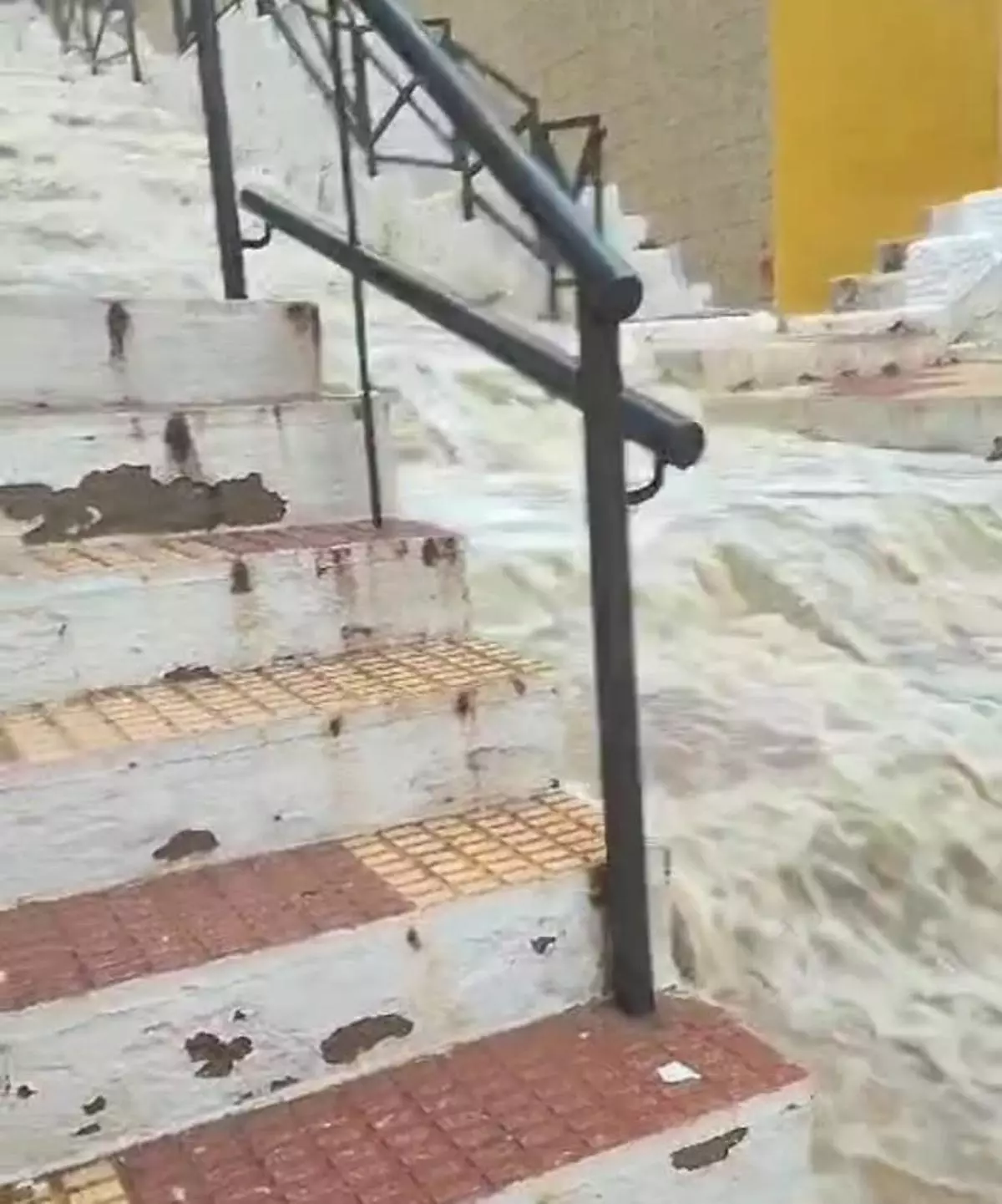 Cuarenta litros en una hora en Cullera