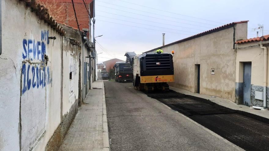 El Ayuntamiento de Zamora inicia un nuevo asfaltado