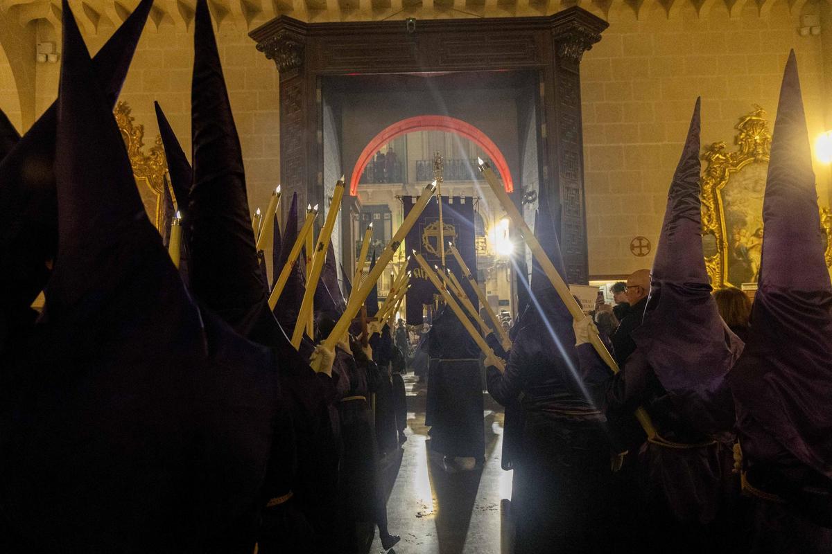 Martes Santo en Alicante 2026: Procesión de la Hermandad de Nuestro Padre Jesús