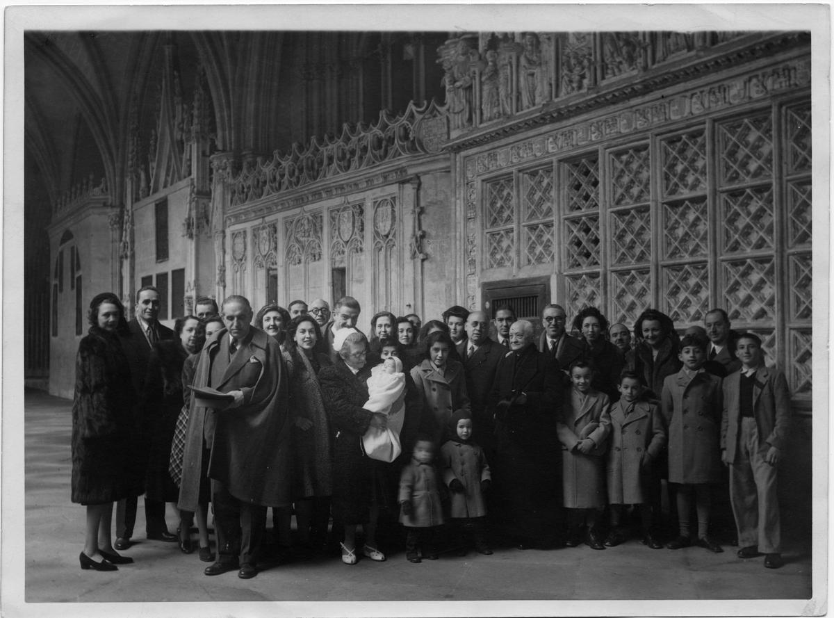 Las fotos antiguas para descubrir la otra cara de la Catedral de Toledo