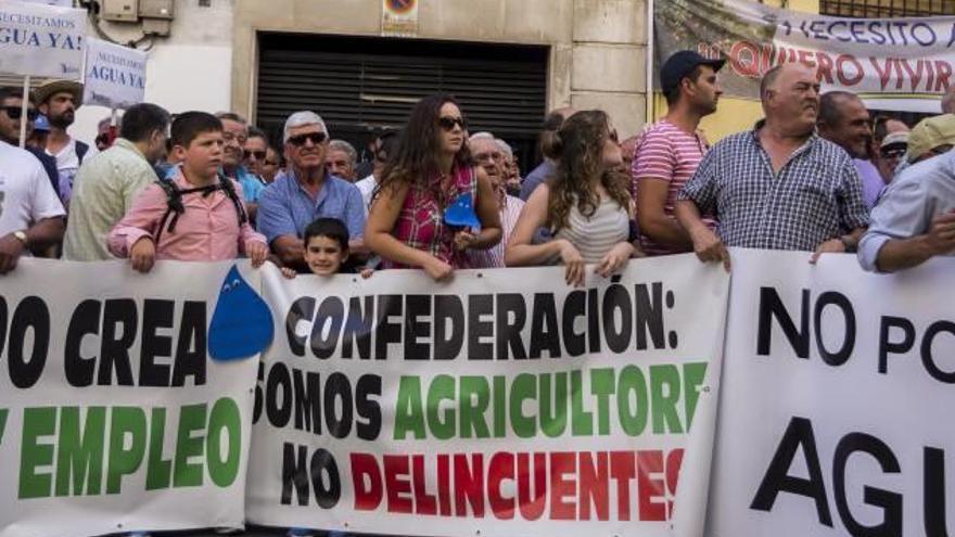 Los agricultores del trasvase se topan con otro «no» al agua