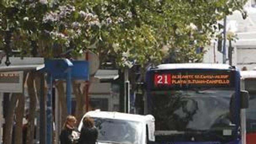 Los vecinos denuncian «parálisis» en la mesa de trabajo del transporte