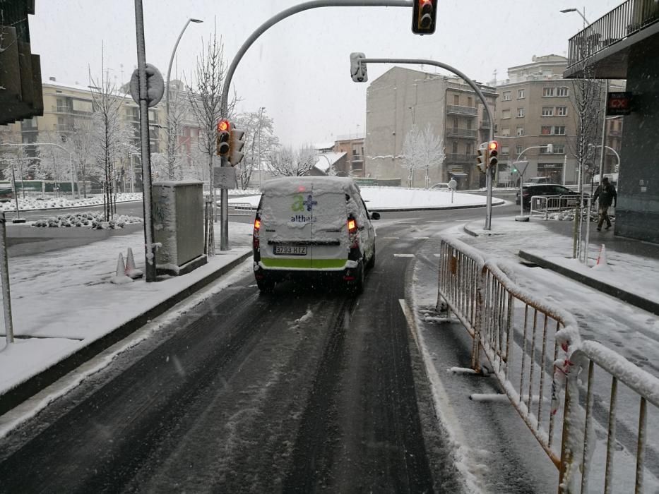 La neu arriba a Manresa