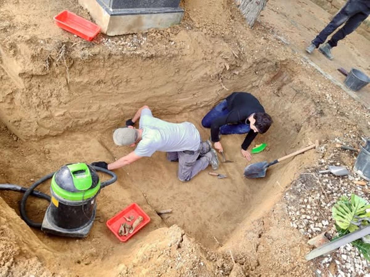 Fosa común del cementerio de Ejea.