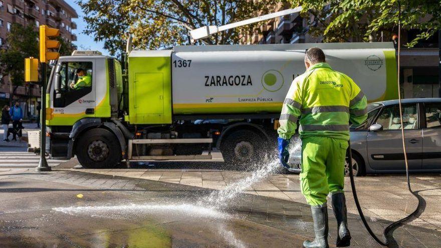 El TACPA paraliza el concurso para elegir a la empresa que prestará el nuevo contrato de limpieza y recogida de basuras en Zaragoza.