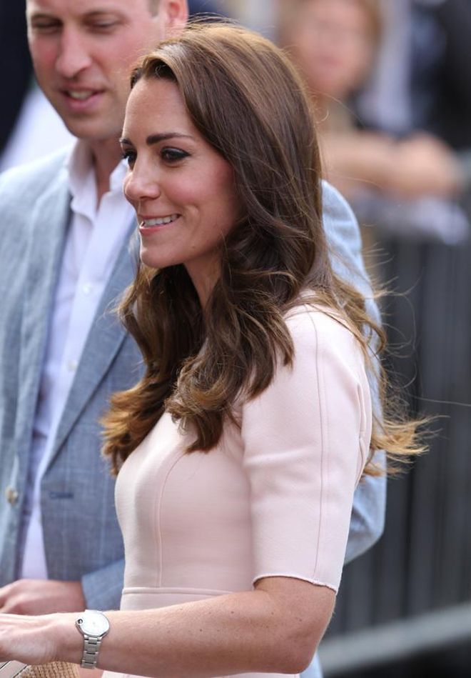 Detalle del vestido rosa de Kate Middleton