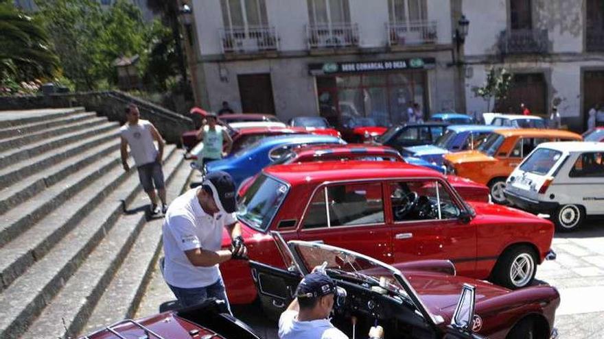 Un participante del Rally Histórico Villa de Lalín. // Bernabé/Luismy