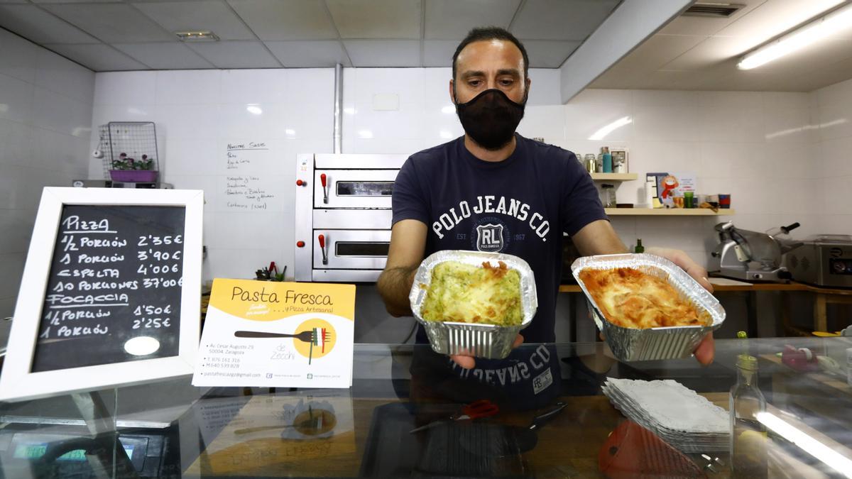 Emanuele Zecchi es de Monza, en el norte de Italia, y junto con su mujer, Rebeca Ruberte, regenta Pasta Fresca desde hace cinco años.