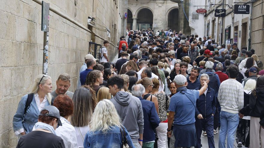Falan os veciños do casco histórico sobre a taxa turística: &quot;Chega tarde, tiña que haberse aprobado antes&quot;