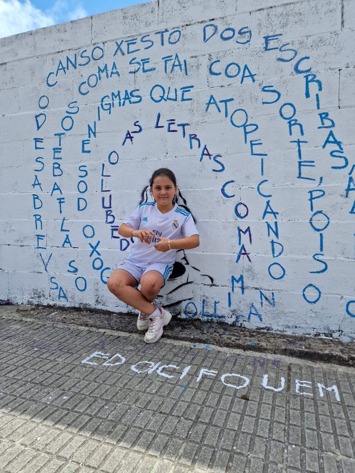 Mural inspirado en un texto de Ánxeles Penas.