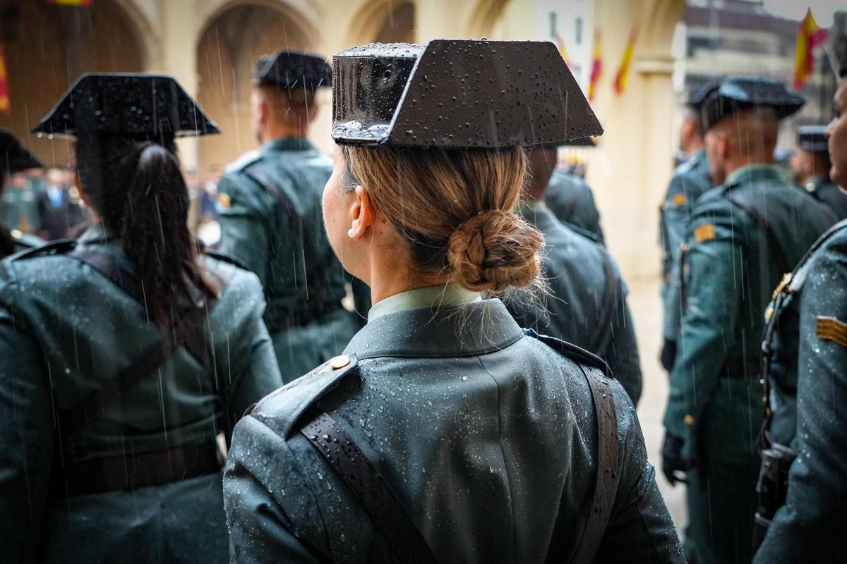 Fotogalería | Homenaje de despedida al general de división José Manuel Santiago Marín