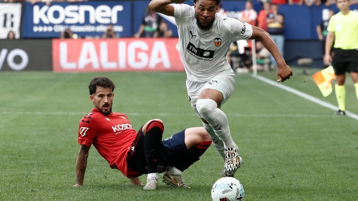 El descomunal golazo de Ugrinic en el Valencia CF - Newcastle United del Trofeu Taronja