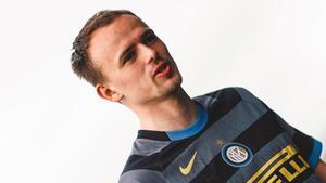 Mikkel Damsgaard, con la camiseta del Inter en el entrenamiento del Brentford