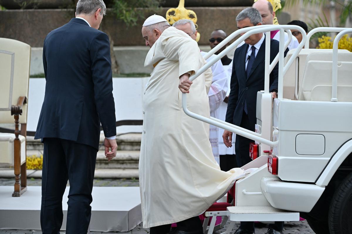 El Papa Francisco asiste a la Misa del Domingo de Ramos