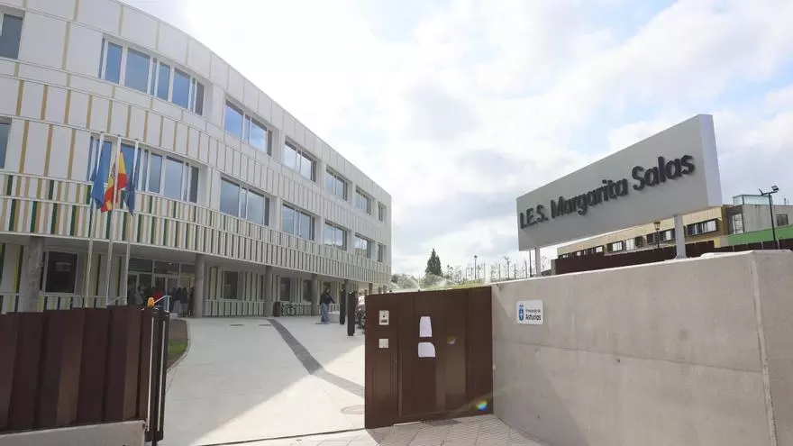 Así arrancó el curso en el nuevo IES de La Corredoria: el instituto más caro de Asturias se estrena con 437 alumnos