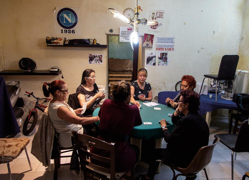 Vecinas del Quarteri Spagnoli