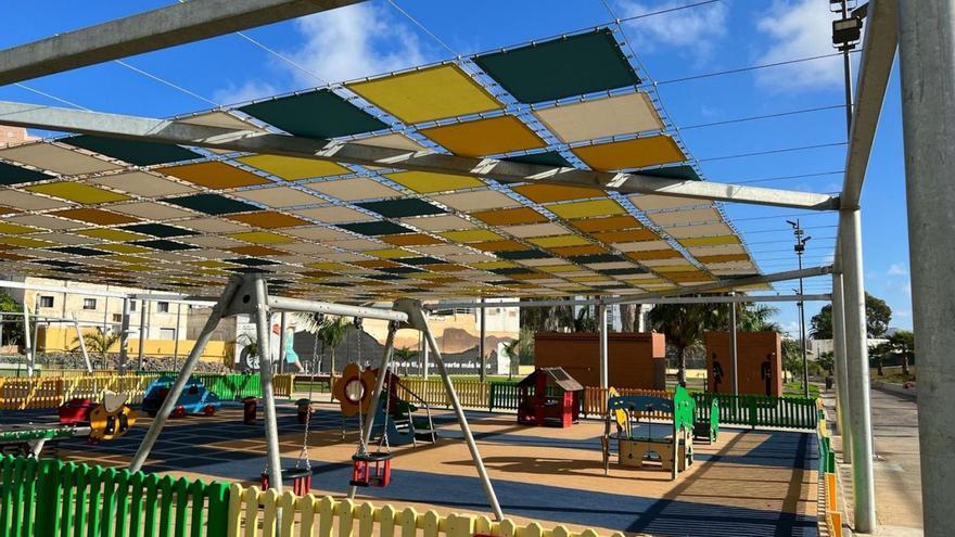 Una cafetería con aseos y terraza para el parque infantil de La Paterna