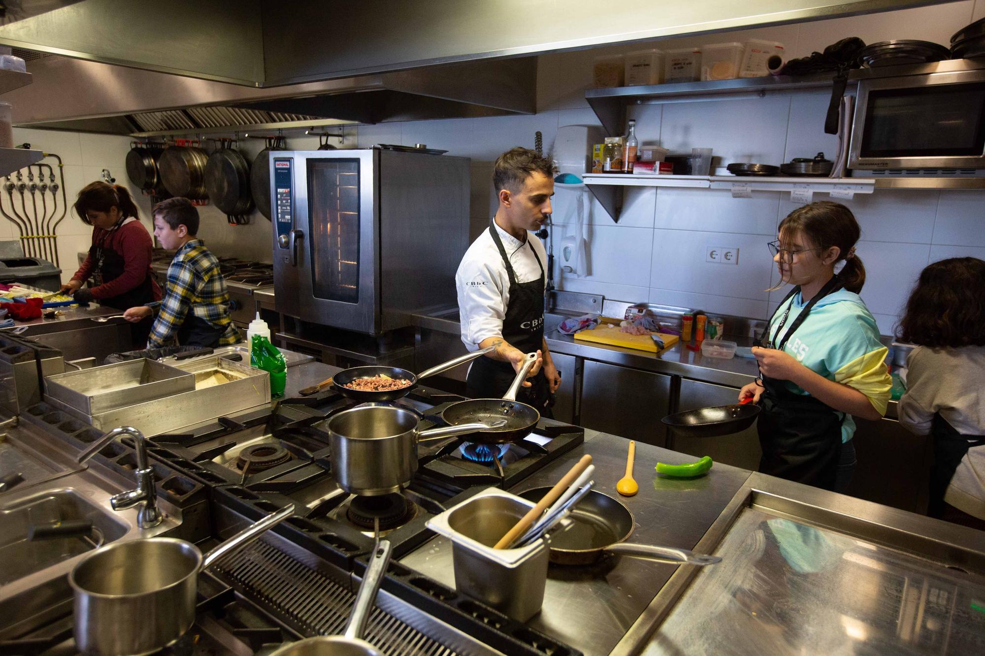 Pequeños aspirantes a chef en Ibiza